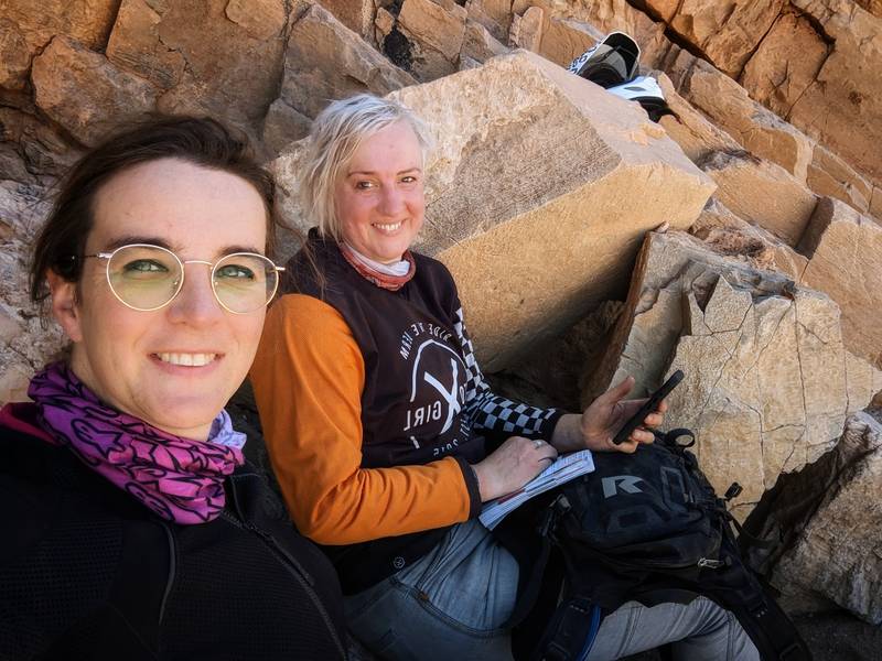 Riding through the oued